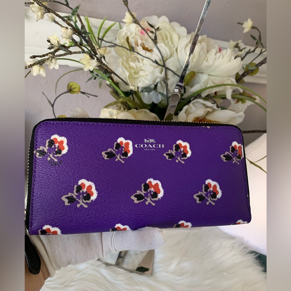 Coach Bramble Rose Slim Accordion Wallet
